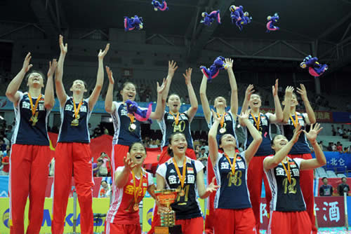 2009年8月2日 中国女排逆转俄罗斯队夺得宁波站冠军