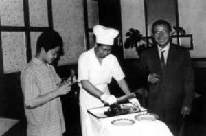 秘鲁总统前藤森诞辰(LSJT.NET)