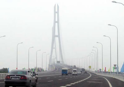 2005年10月7日 南京长江第三大桥正式通车