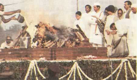 印度总理英迪拉·甘地遇刺身亡