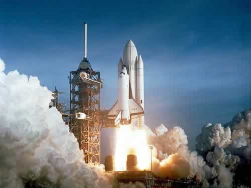1993年11月1日 “哥伦比亚”号创太空飞行纪录
