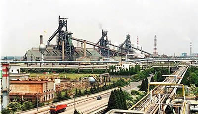 1998年11月17日 上海宝钢集团公司正式成立