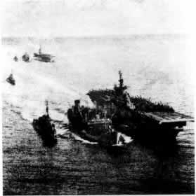1958年11月13日 美国第七舰队台海演习，解放军被迫炮击金门