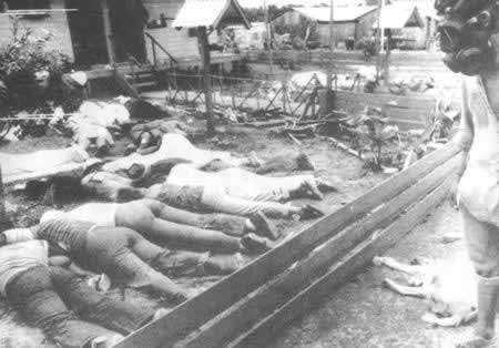 1978年11月18日 美国“人民圣殿教”900多信徒集体自杀