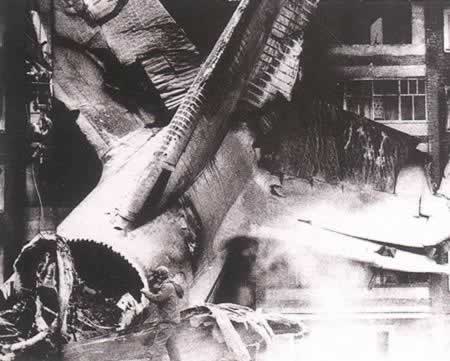 1997年12月6日 俄空军运输机坠落民宅