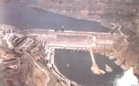 1958年12月9日 黄河三门峡截流工程结束