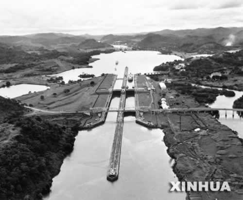 1999年12月14日 巴拿马收回运河主权
