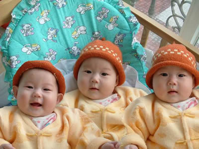 意大利一名妇女顺利产下四男二女六胞胎