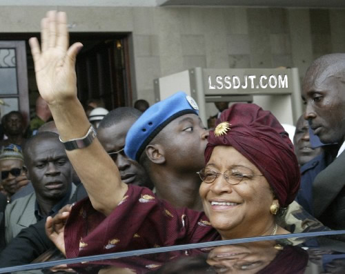 2006年1月16日 利比里亚新当选总统成为非洲历史上第一位民选女总统