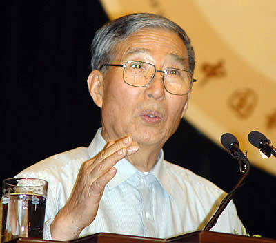 2007年2月27日 中国小麦育种专家李振声院士获得国家最高科学技术奖