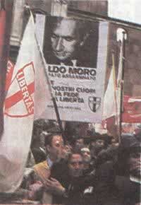 意大利前总理莫罗被红色旅杀害