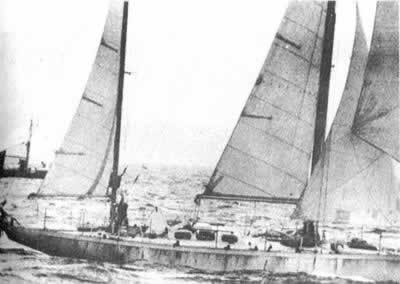 1967年5月28日 奇切斯特胜利完成单人航海