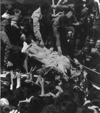 1989年6月3日 伊朗宗教领袖霍梅尼病逝