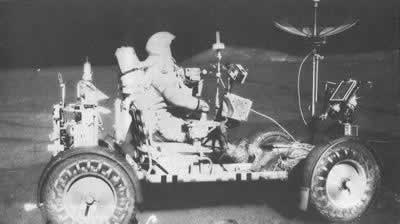 人类首次月球车行驶